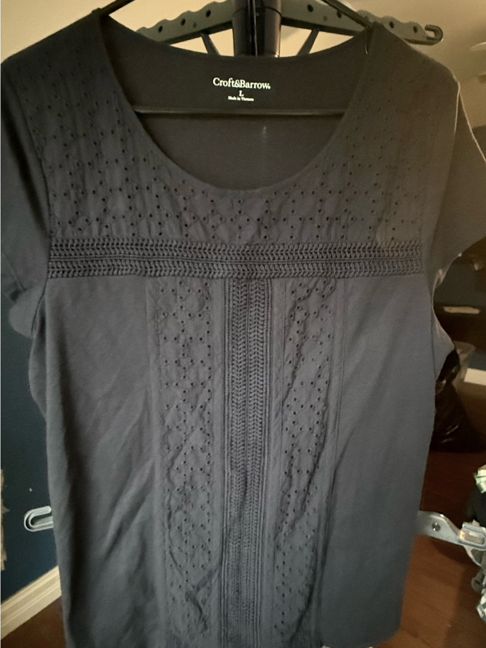 Croft & Barrow Womenβs L Navy Blue Eyelet Embroidered Short Sleeve Top